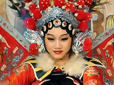 culture and tradition – like the language Chinese dance expresses thoughts and feelings with ease and grace